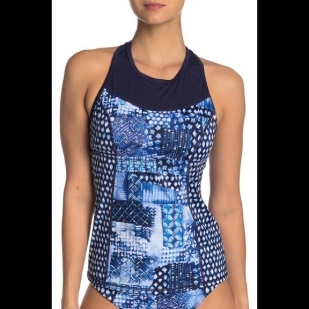 NWT Tommy Bahama Active Patterned Tankini
